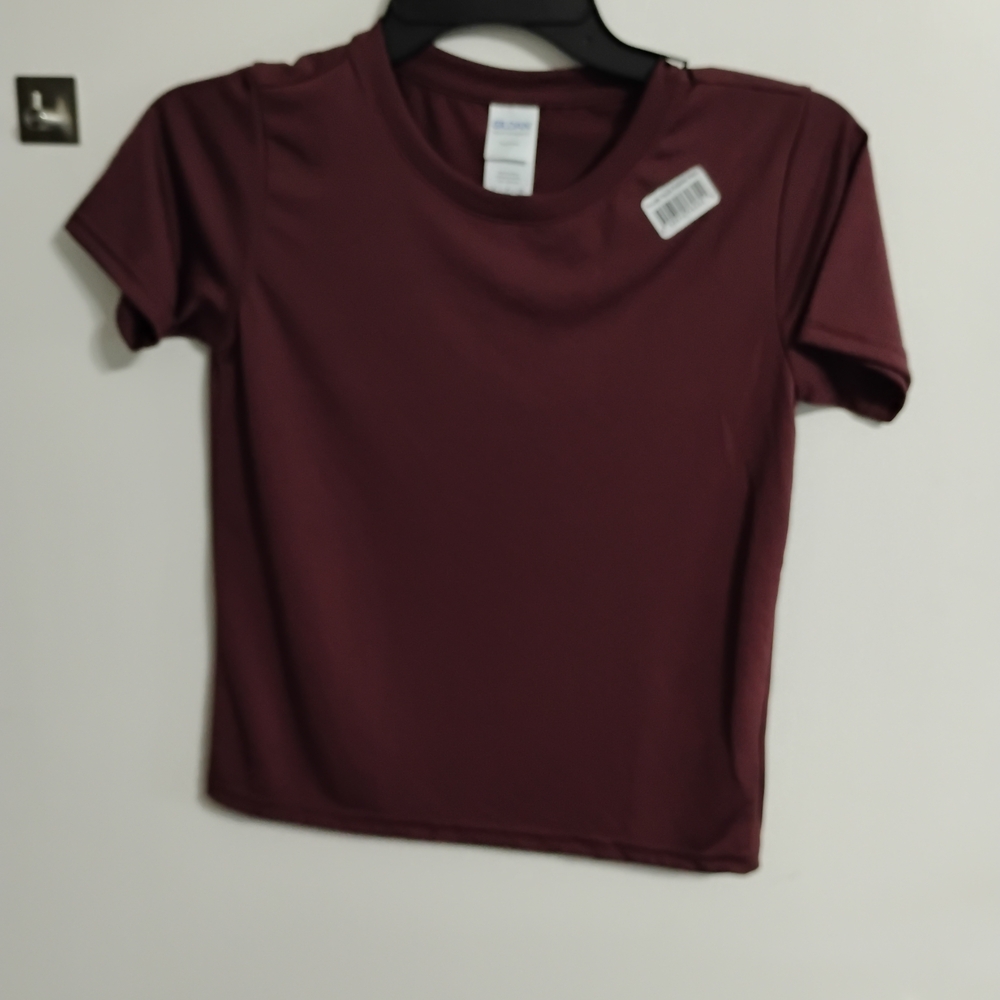 Gildan Kids's Short Sleeve Crewneck Top in Burgundy